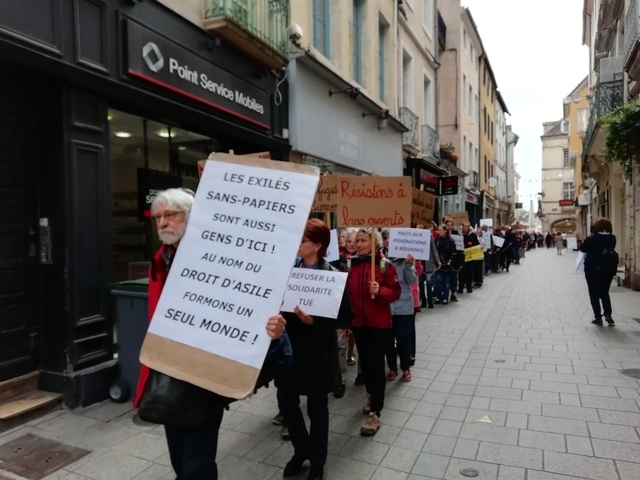 manifestation pour un accueil digne des migrants en France